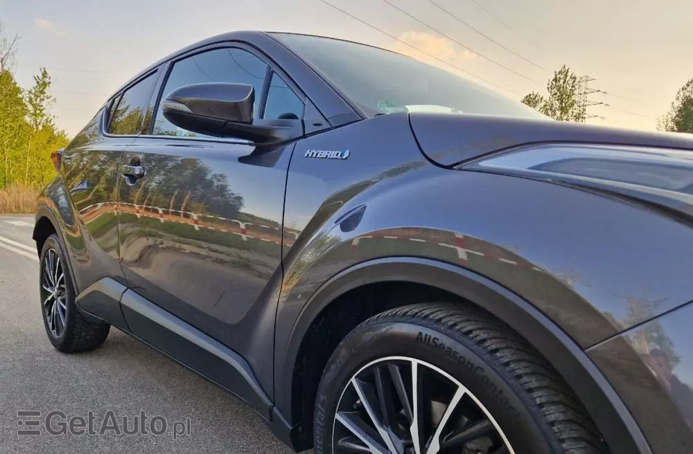 TOYOTA C-HR 