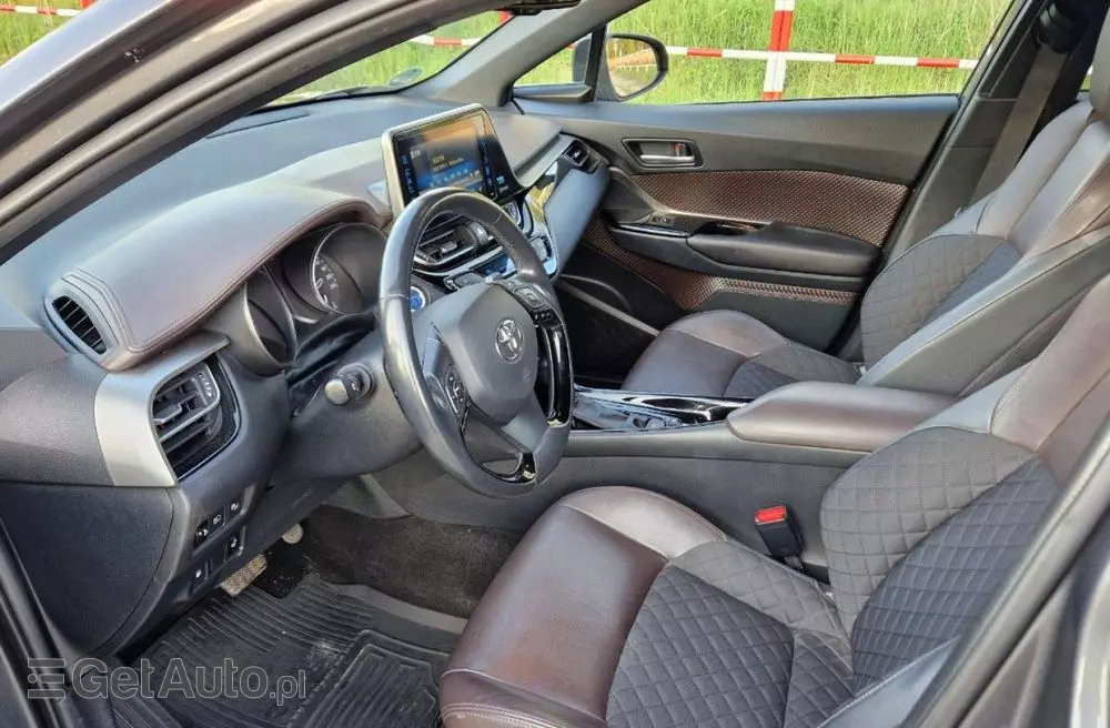 TOYOTA C-HR 