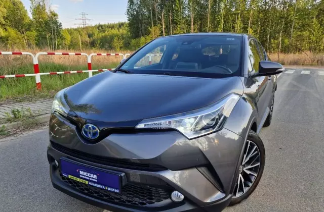 TOYOTA C-HR 