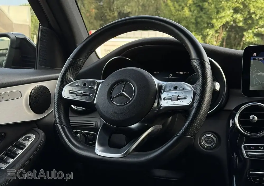 MERCEDES-BENZ GLC 300 e 4-Matic