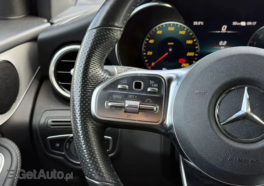 MERCEDES-BENZ GLC 300 e 4-Matic