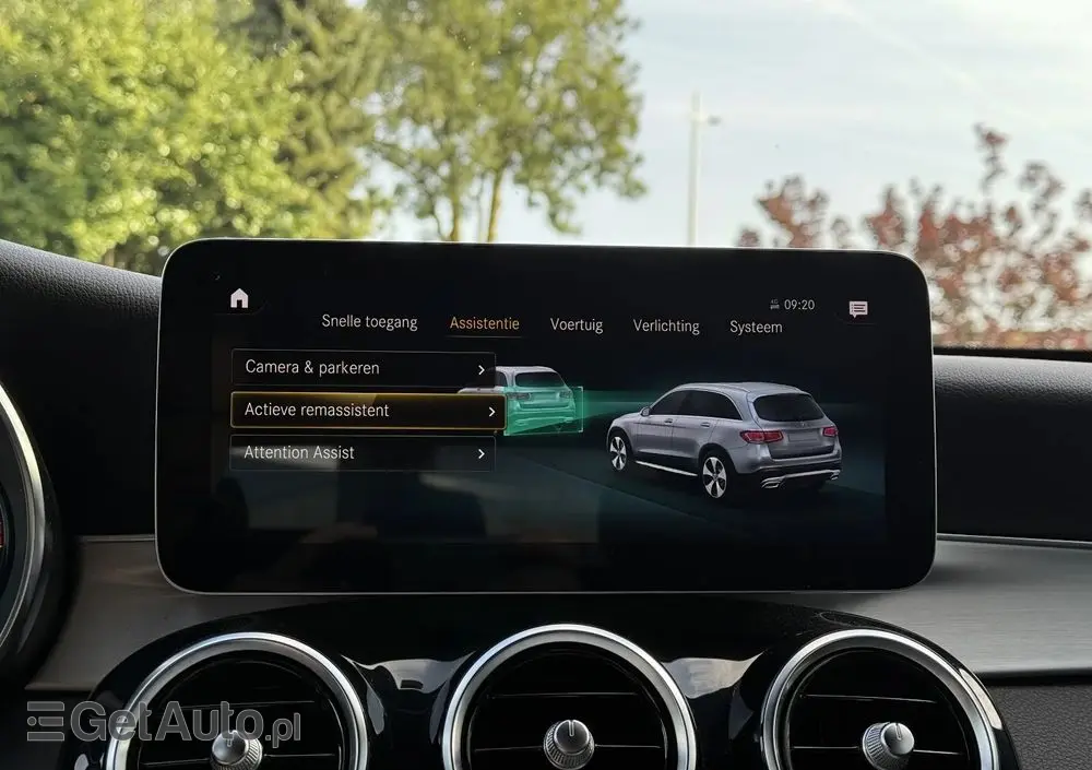 MERCEDES-BENZ GLC 300 e 4-Matic