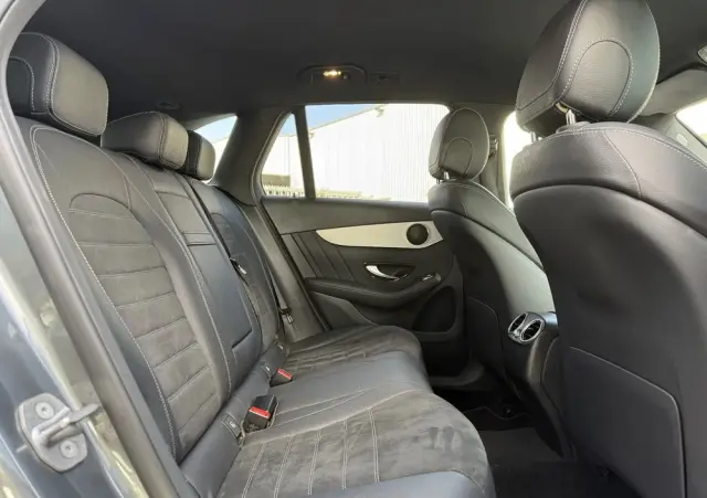 MERCEDES-BENZ GLC 300 e 4-Matic