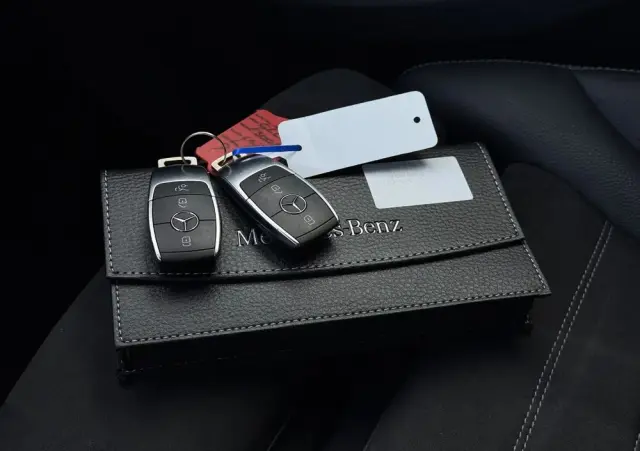 MERCEDES-BENZ GLC 300 e 4-Matic