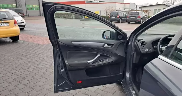 FORD Mondeo 1.6 Eco Boost Start-Stopp Business Edition