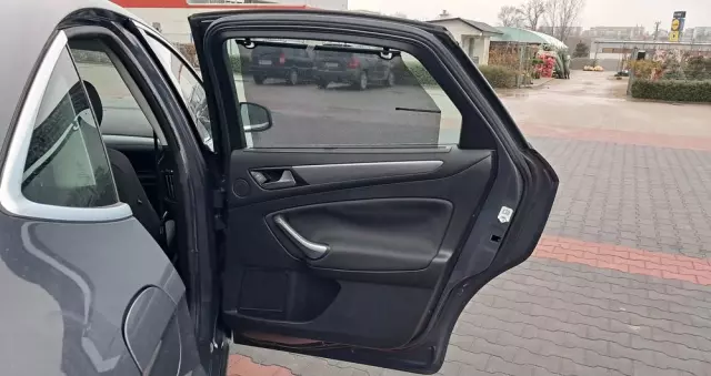 FORD Mondeo 1.6 Eco Boost Start-Stopp Business Edition