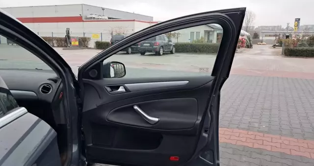 FORD Mondeo 1.6 Eco Boost Start-Stopp Business Edition