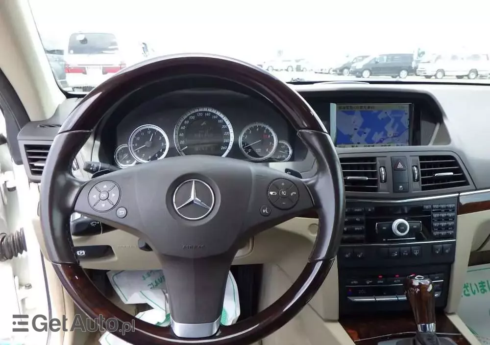 MERCEDES-BENZ Klasa E 350 Coupe 4Matic 7G-TRONIC