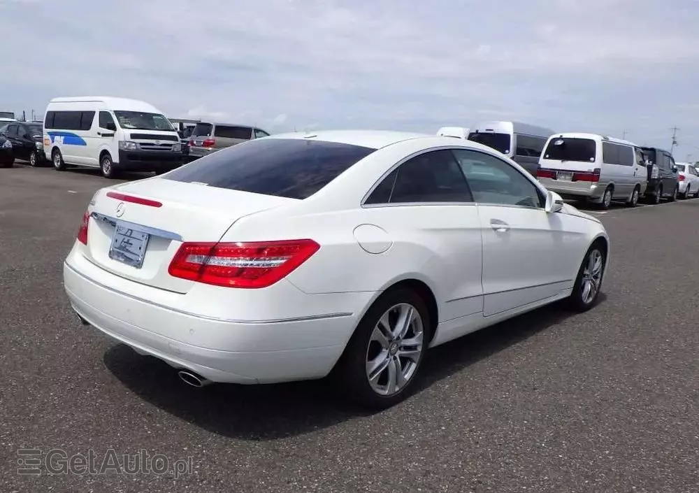 MERCEDES-BENZ Klasa E 350 Coupe 4Matic 7G-TRONIC