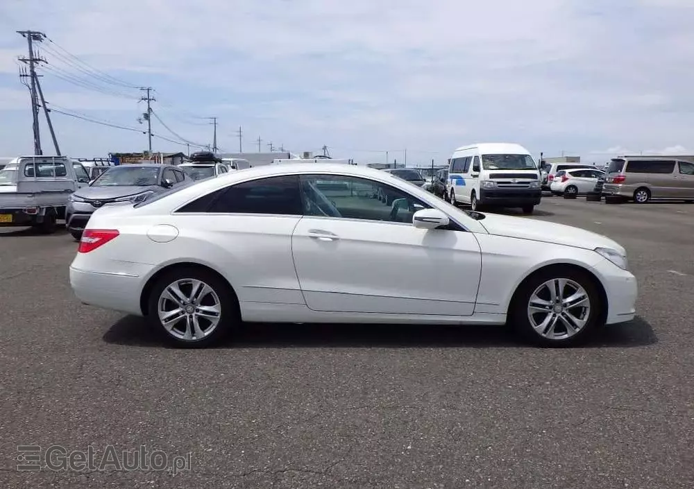 MERCEDES-BENZ Klasa E 350 Coupe 4Matic 7G-TRONIC
