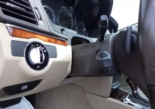 MERCEDES-BENZ Klasa E 350 Coupe 4Matic 7G-TRONIC