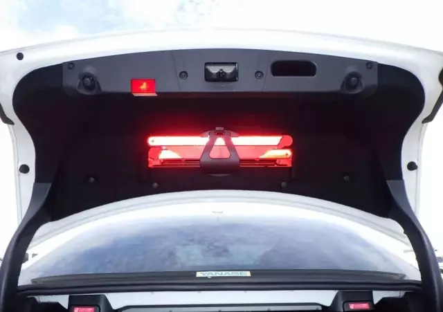 MERCEDES-BENZ Klasa E 350 Coupe 4Matic 7G-TRONIC