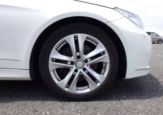 MERCEDES-BENZ Klasa E 350 Coupe 4Matic 7G-TRONIC