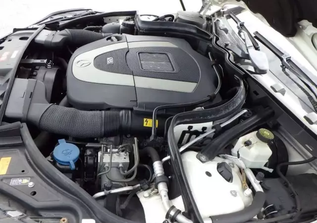 MERCEDES-BENZ Klasa E 350 Coupe 4Matic 7G-TRONIC