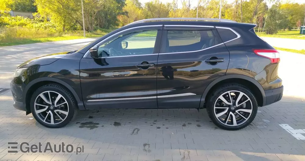 NISSAN Qashqai 1.6 dCi Xtronic TEKNA+