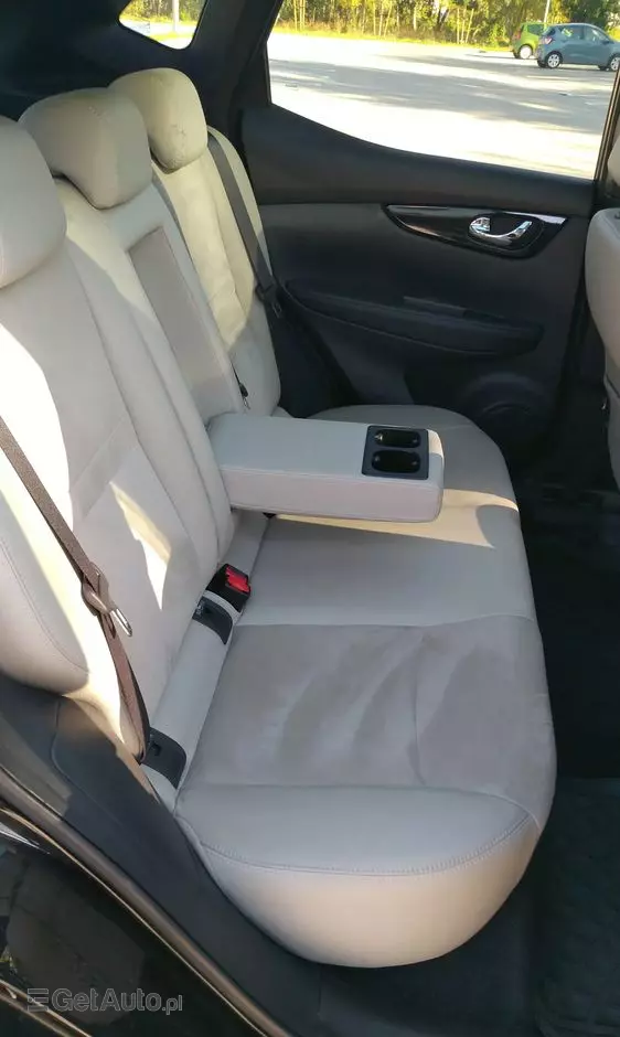 NISSAN Qashqai 1.6 dCi Xtronic TEKNA+