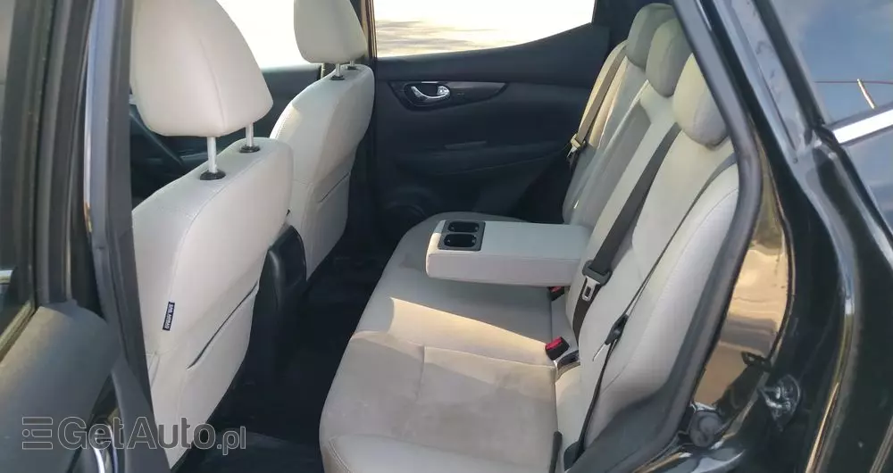 NISSAN Qashqai 1.6 dCi Xtronic TEKNA+