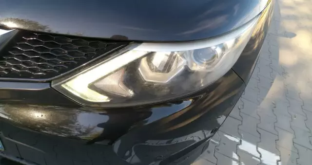 NISSAN Qashqai 1.6 dCi Xtronic TEKNA+