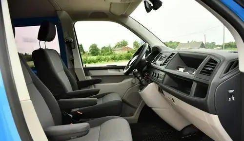 VOLKSWAGEN TRANSPORTER 