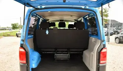 VOLKSWAGEN TRANSPORTER 