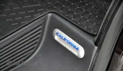 VOLKSWAGEN Caddy California 