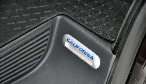 VOLKSWAGEN Caddy California 