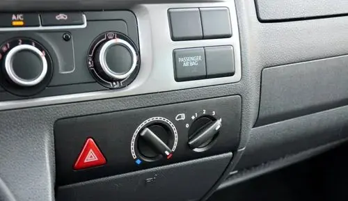 VOLKSWAGEN Caddy California 