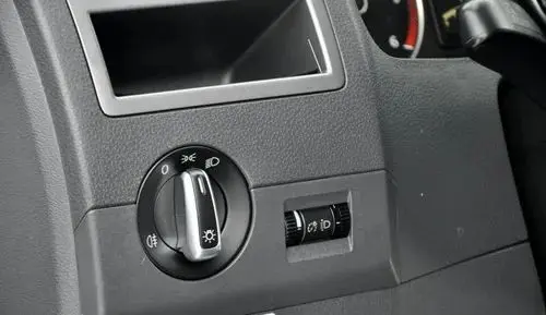 VOLKSWAGEN Caddy California 