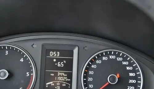 VOLKSWAGEN Caddy California 