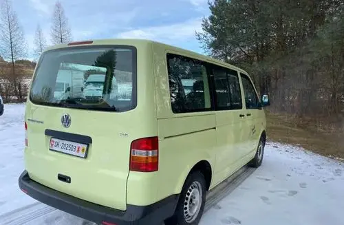 VOLKSWAGEN Transporter 