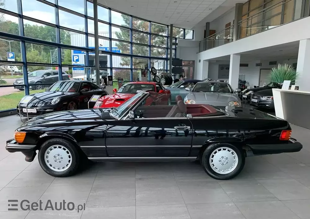 MERCEDES-BENZ SL R107 560 SL  