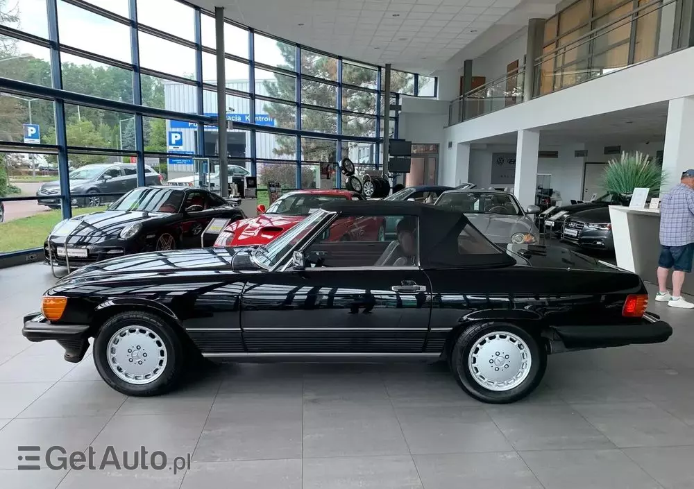 MERCEDES-BENZ SL R107 560 SL  