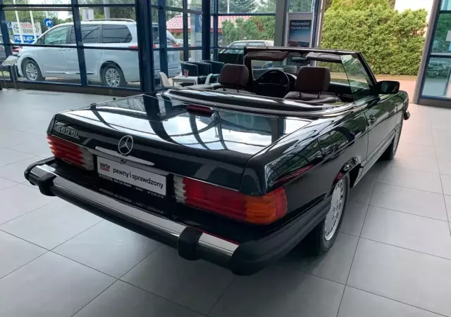 MERCEDES-BENZ SL R107 560 SL  