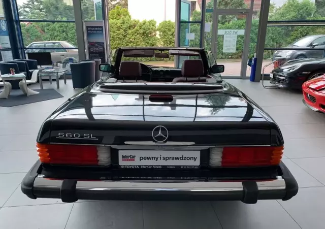 MERCEDES-BENZ SL R107 560 SL  