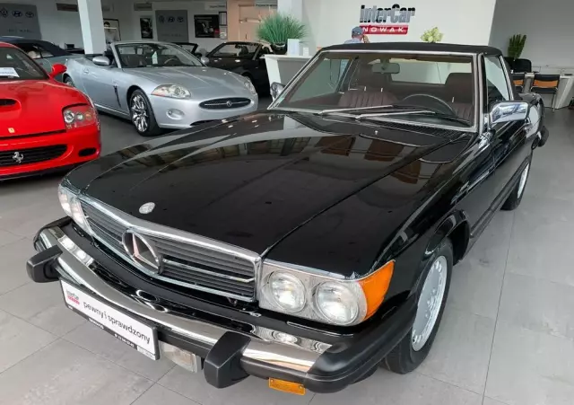 MERCEDES-BENZ SL R107 560 SL  