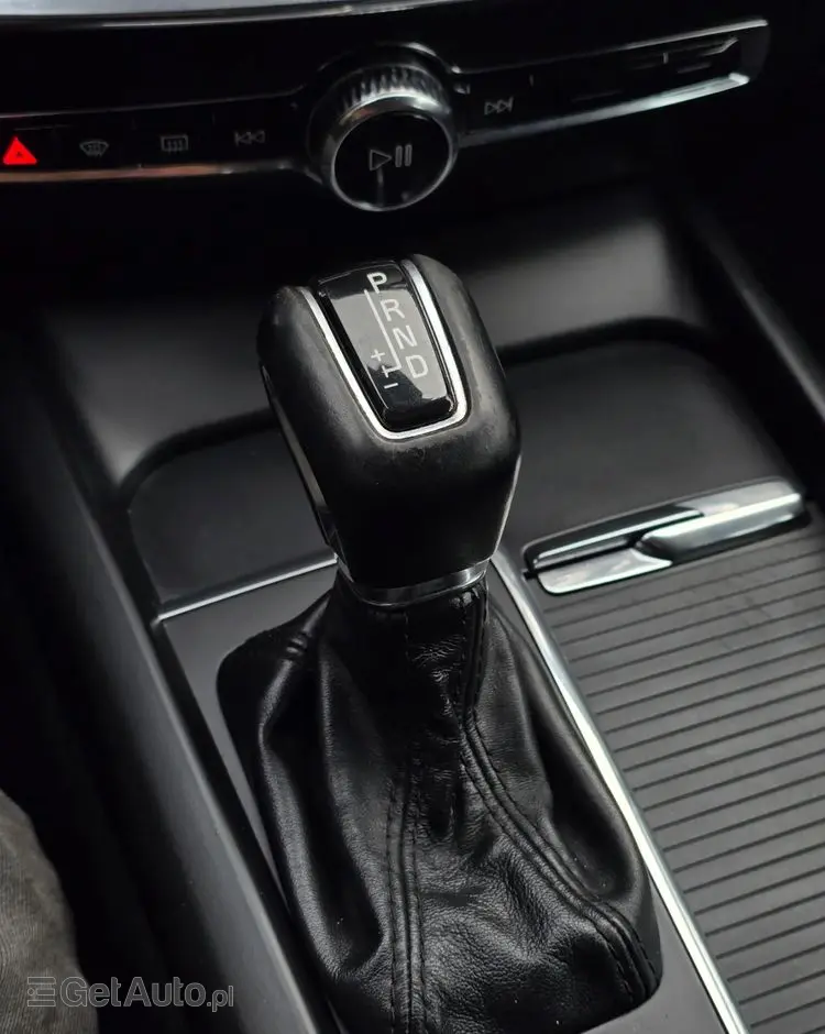 VOLVO V60 D3 Geartronic