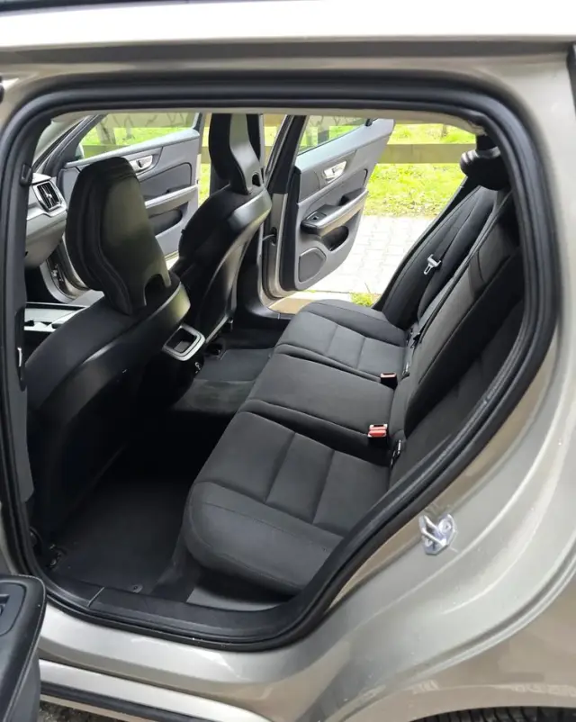 VOLVO V60 D3 Geartronic