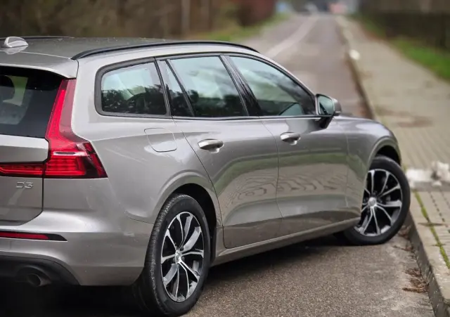 VOLVO V60 D3 Geartronic