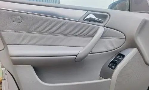 MERCEDES-BENZ Klasa C 