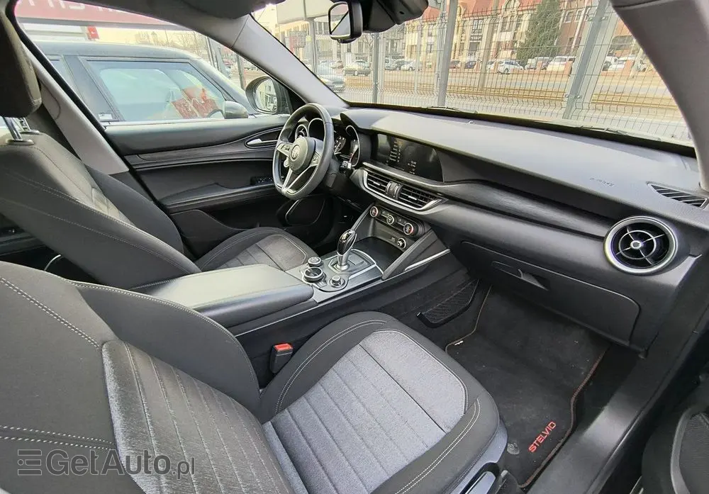 ALFA ROMEO Stelvio 2.0 Turbo Q4