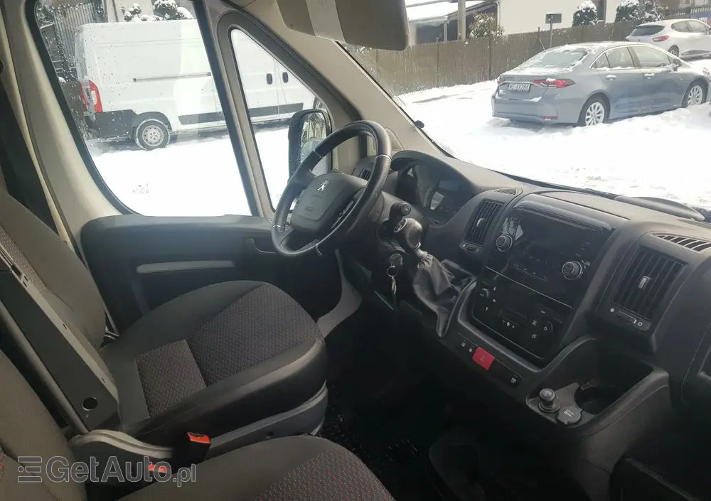 PEUGEOT Peugeot Boxer PREMIUM MAXI L4H2 165KM 4d 