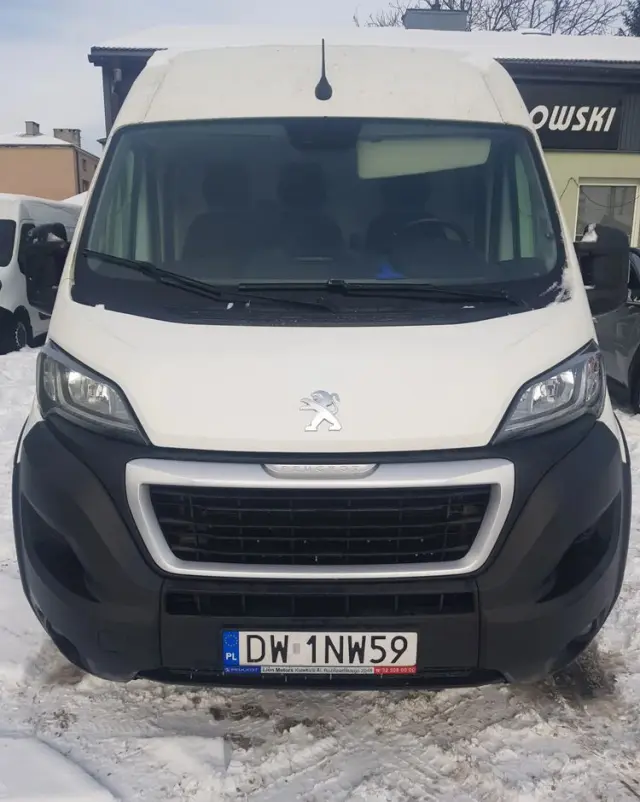 PEUGEOT Peugeot Boxer PREMIUM MAXI L4H2 165KM 4d 