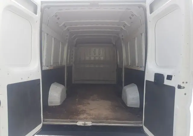 PEUGEOT Peugeot Boxer PREMIUM MAXI L4H2 165KM 4d 