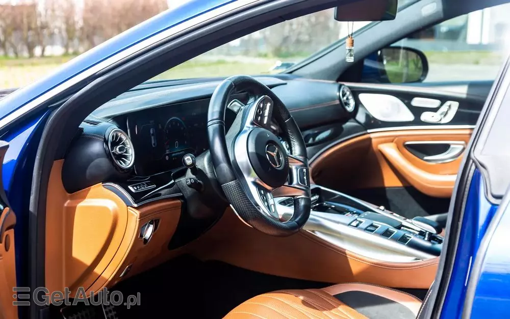 MERCEDES-BENZ AMG GT 43 4-Matic+