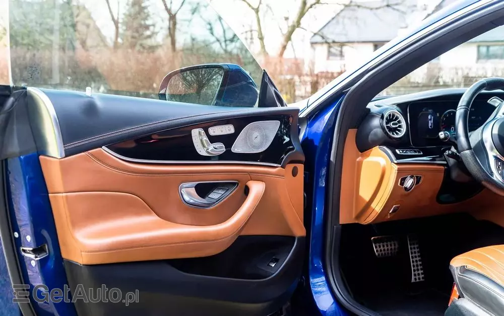 MERCEDES-BENZ AMG GT 43 4-Matic+