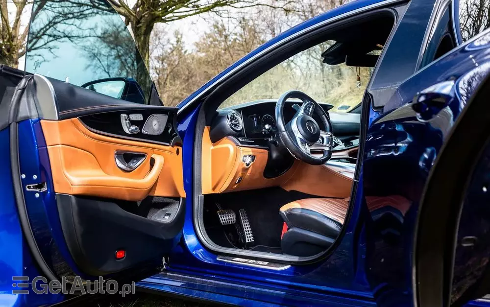 MERCEDES-BENZ AMG GT 43 4-Matic+