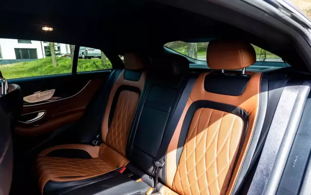 MERCEDES-BENZ AMG GT 43 4-Matic+