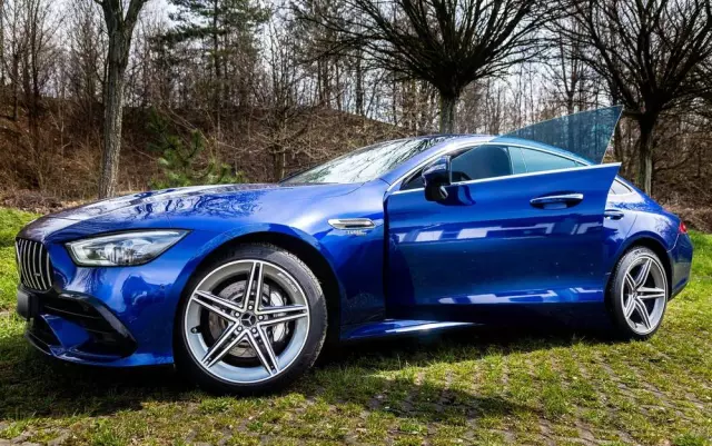 MERCEDES-BENZ AMG GT 43 4-Matic+