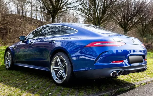 MERCEDES-BENZ AMG GT 43 4-Matic+