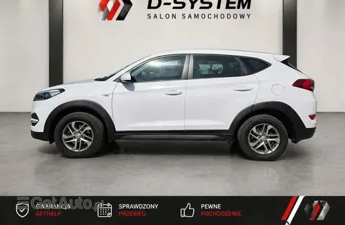 HYUNDAI Tucson 